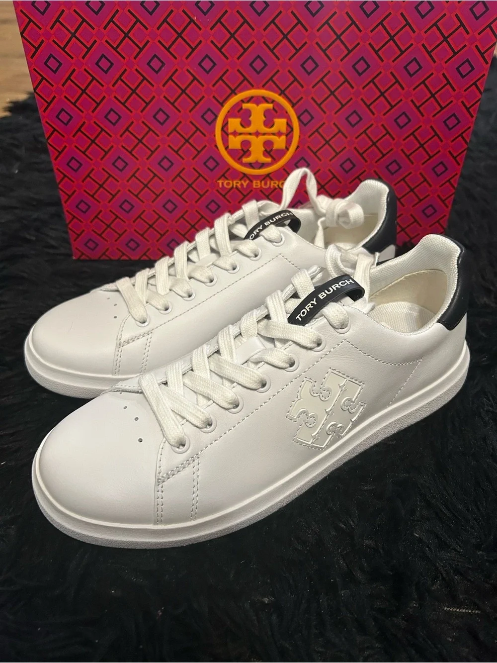 TORY BURCH TB white navy leather casual lace up shoes sneakers women’s 8.5 new